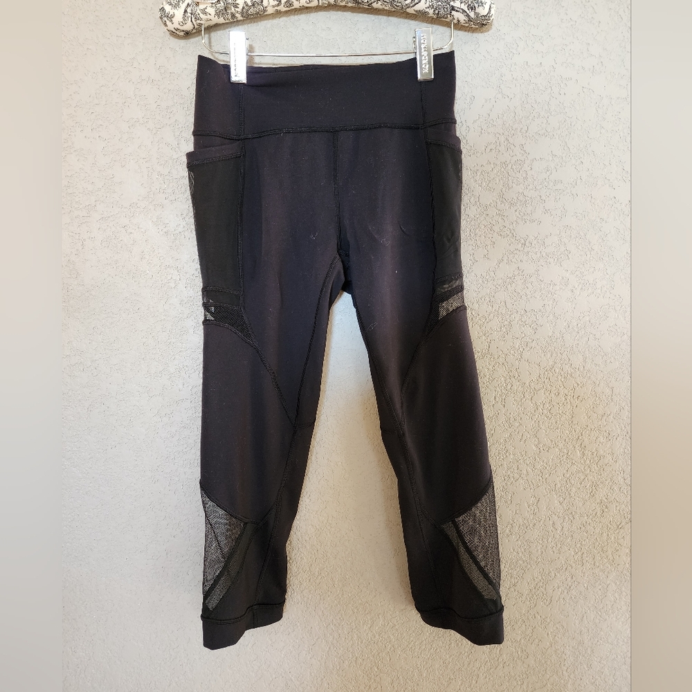 Lululemon Cropped Leggings Size 8 Pockets With Mesh